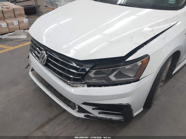 Aukcja sprzedaży 2017 Volkswagen Passat 1.8t R-line, vin: 1VWDT7A31HC065019, numer aukcji: 45581007