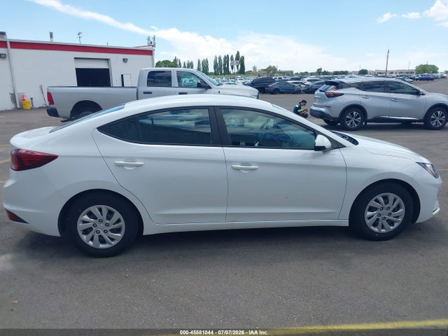 5NPD74LF8LH610823 Hyundai ELANTRA SE