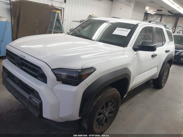 Toyota 4RUNNER SR5 2026 JTEVA5BR9T5083295 Image 2