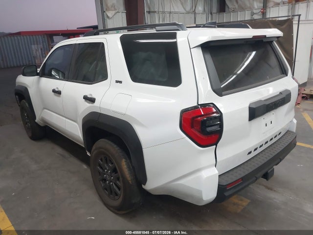Toyota 4RUNNER SR5 2026 JTEVA5BR9T5083295 Image 3