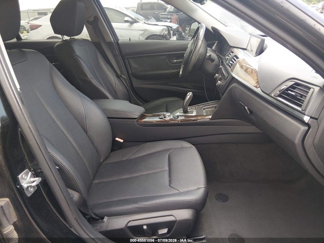 45581056 :رقم المزاد ، WBA3C1C55DF444217 vin ، 2013 Bmw 328i مزاد بيع