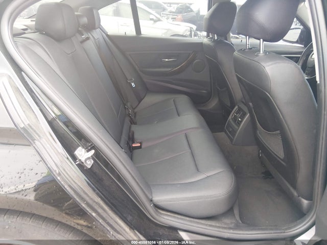 45581056 :رقم المزاد ، WBA3C1C55DF444217 vin ، 2013 Bmw 328i مزاد بيع