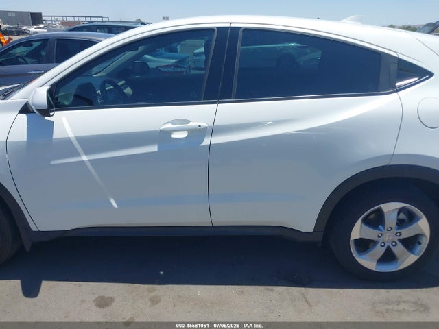 Продажа на аукционе авто 2021 Honda Hr-v 2wd Lx, vin: 3CZRU5H30MM707281, номер лота: 45581061