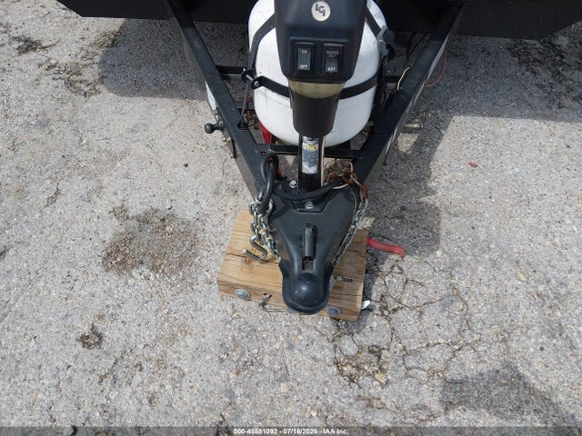 Wildwood Other 2018 4X4TWDV16JY091275 Image 10