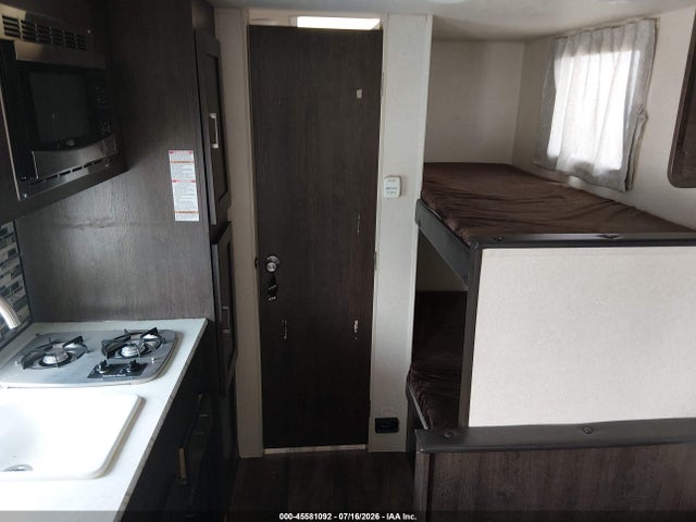 Wildwood Other 2018 4X4TWDV16JY091275 Image 5