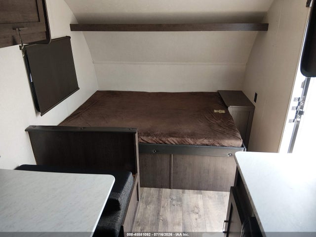 Wildwood Other 2018 4X4TWDV16JY091275 Image 8