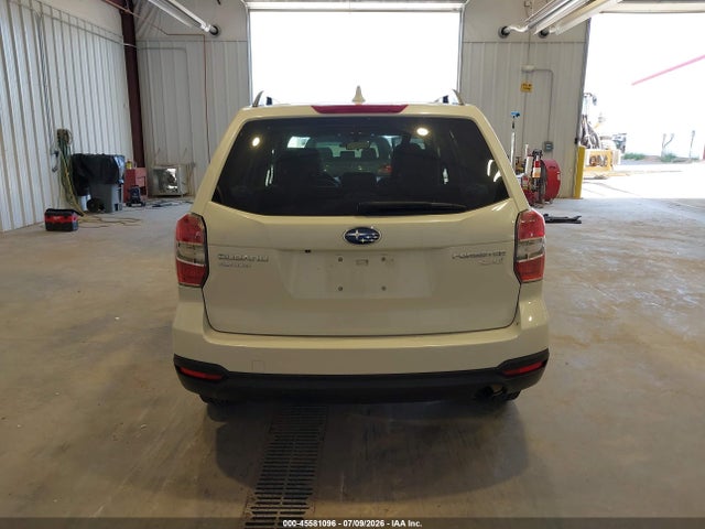 Subaru Forester 2.5i Premium 2016 JF2SJADCXGH567040 Image 17