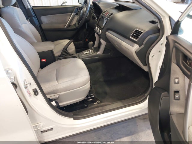 Subaru Forester 2.5i Premium 2016 JF2SJADCXGH567040 Image 5