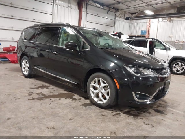 Aukcja sprzedaży 2017 Chrysler Pacifica Touring-l Plus, vin: 2C4RC1EGXHR652863, numer aukcji: 45581101