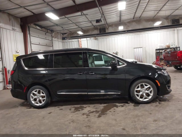 Aukcja sprzedaży 2017 Chrysler Pacifica Touring-l Plus, vin: 2C4RC1EGXHR652863, numer aukcji: 45581101