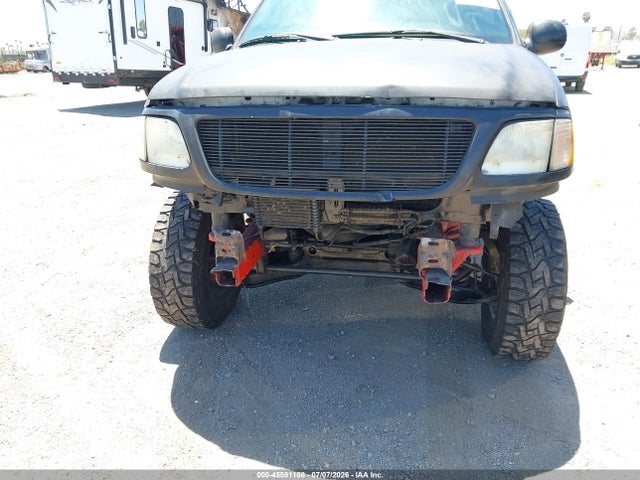 Продажа на аукционе авто 2003 Ford F-150 Lariat/xlt, vin: 1FTRW07L33KB69430, номер лота: 45581108