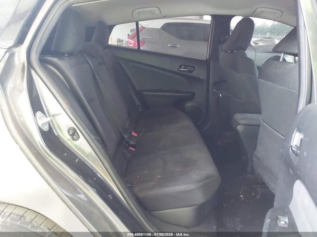 Toyota Prius Two 2016 JTDKBRFU7G3001897 Image 8