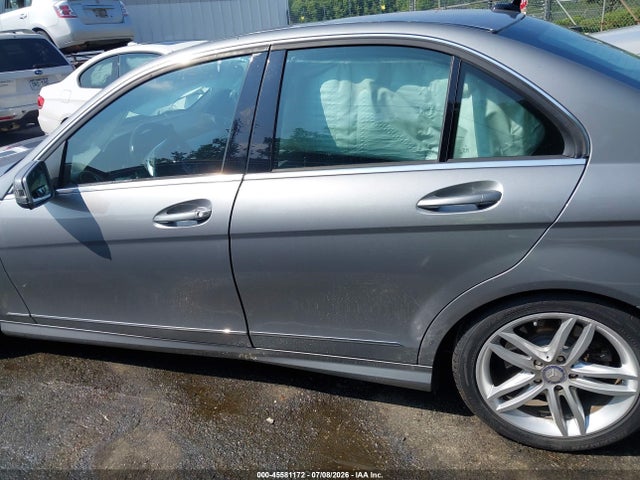 2012 Mercedes-benz C 250 Luxury/sport მანქანა იყიდება აუქციონზე, vin: WDDGF4HB9CA629951, აუქციონის ნომერი: 45581172