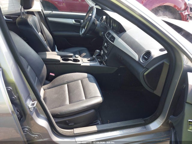 2012 Mercedes-benz C 250 Luxury/sport მანქანა იყიდება აუქციონზე, vin: WDDGF4HB9CA629951, აუქციონის ნომერი: 45581172