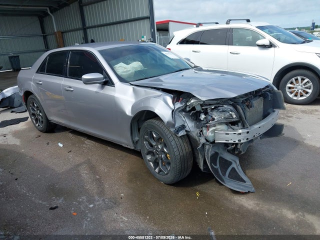 45581202 :رقم المزاد ، 2C3CCAGGXHH522174 vin ، 2017 Chrysler 300 300s Awd مزاد بيع