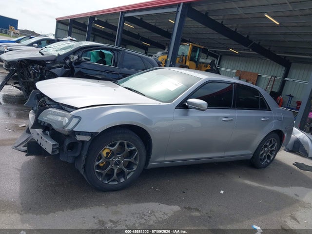 45581202 :رقم المزاد ، 2C3CCAGGXHH522174 vin ، 2017 Chrysler 300 300s Awd مزاد بيع