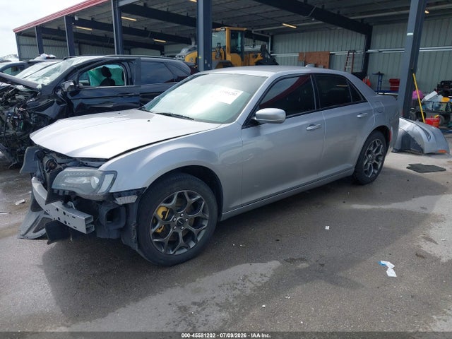 45581202 :رقم المزاد ، 2C3CCAGGXHH522174 vin ، 2017 Chrysler 300 300s Awd مزاد بيع