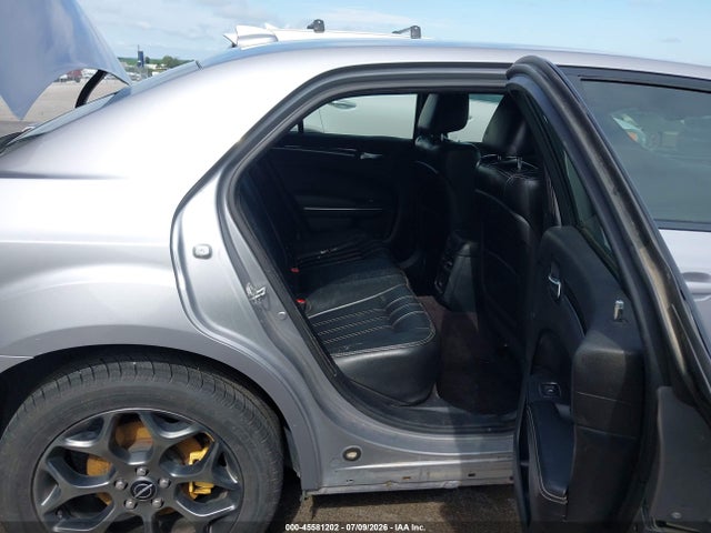 45581202 :رقم المزاد ، 2C3CCAGGXHH522174 vin ، 2017 Chrysler 300 300s Awd مزاد بيع