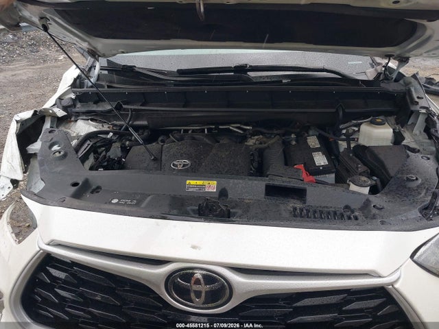 Toyota Highlander Xle 2021 5TDHZRBH1MS535700 Image 10