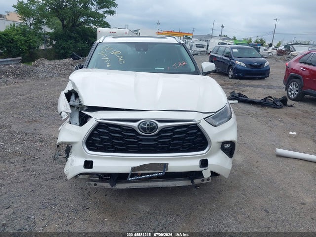 Toyota Highlander Xle 2021 5TDHZRBH1MS535700 Image 13