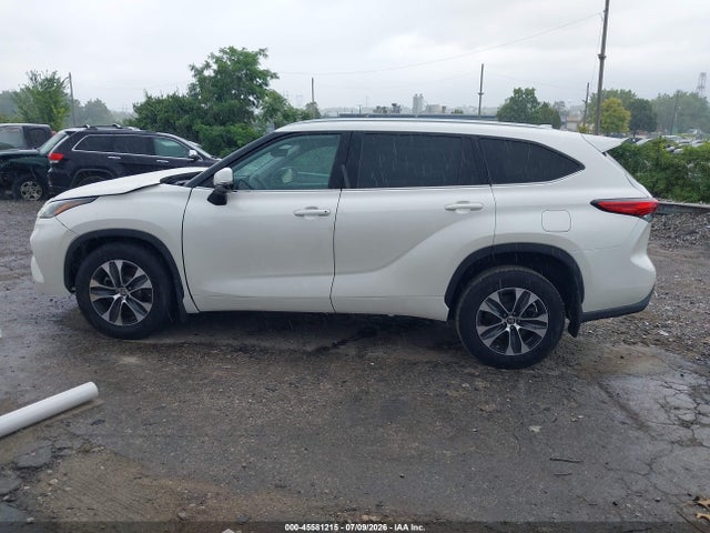 Toyota Highlander Xle 2021 5TDHZRBH1MS535700 Image 15