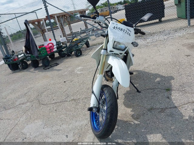 Suzuki Dr-z400 Sm 2023 JS1SK44A4P7102149 Image 5