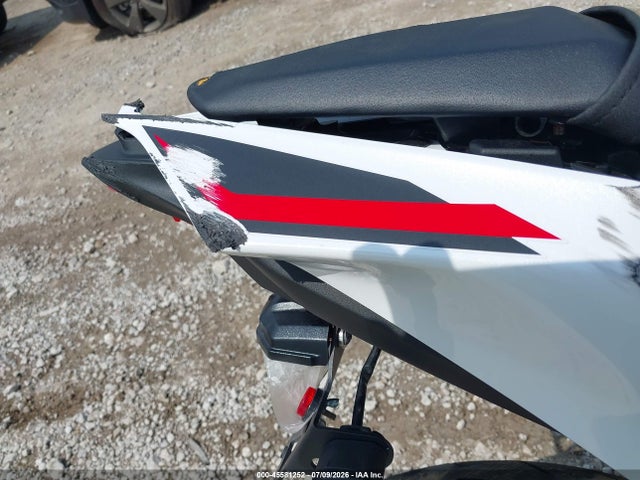 JYARM60E9TA001345 Yamaha Yzfr7