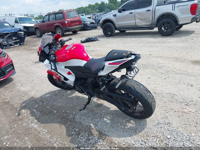 Yamaha Yzfr7 2026 JYARM60E9TA001345 Image 3