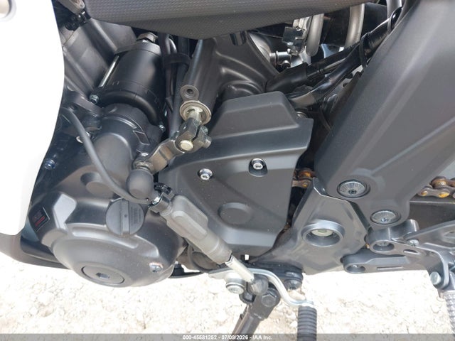 Yamaha Yzfr7 2026 JYARM60E9TA001345 Image 9