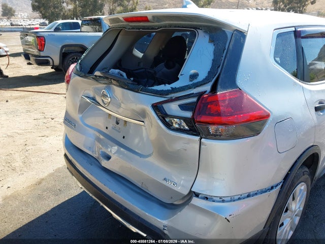 Nissan ROGUE S 2019 5N1AT2MV3KC797046 Image 17