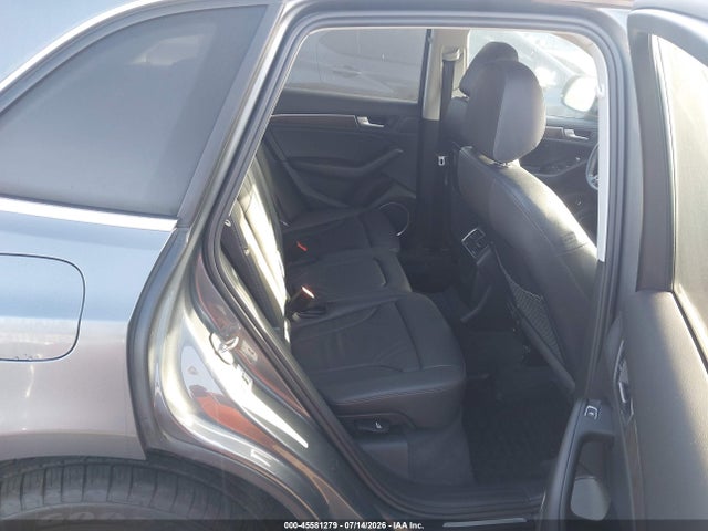 Audi Q5 2.0t Premium 2014 WA1LFAFP7EA131248 Image 8