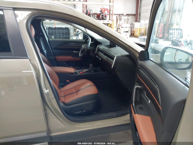 45581282 :رقم المزاد ، 7MMVABXY1SN323912 vin ، 2025 Mazda Cx-50 2.5 Turbo Meridian Edition مزاد بيع
