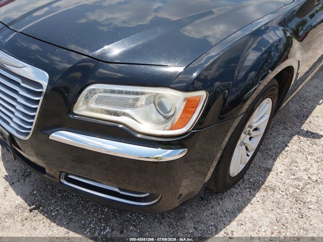 45581296 :رقم المزاد ، 2C3CCAAG4DH527762 vin ، 2013 Chrysler 300 Motown مزاد بيع