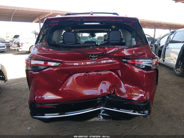 5TDZSKFC8TS270562 Toyota Sienna Limited