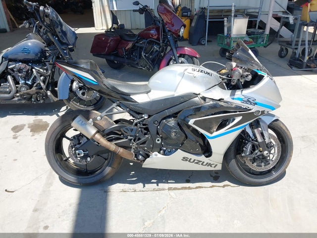 Suzuki GSX-R1000 2025 JS1DM11F1S7100143 Image 12