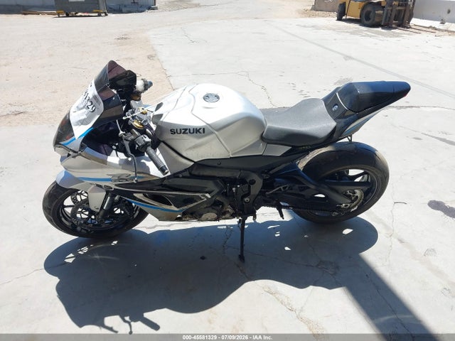 Suzuki GSX-R1000 2025 JS1DM11F1S7100143 Image 13