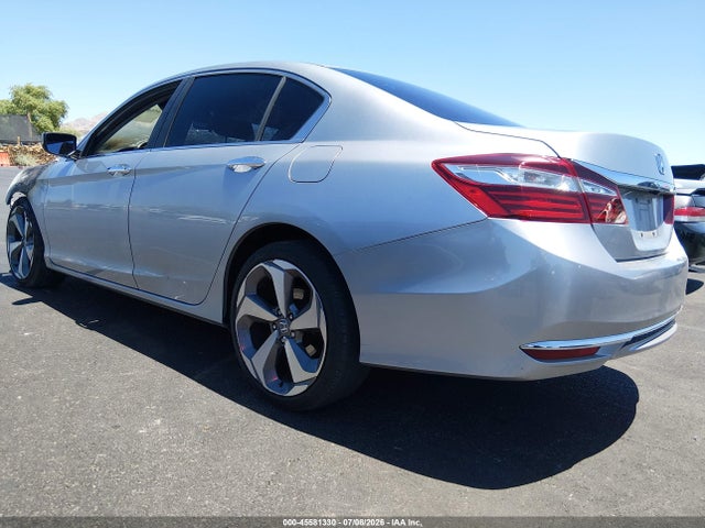 45581330 :رقم المزاد ، 1HGCR2F31HA240357 vin ، 2017 Honda Accord Lx مزاد بيع