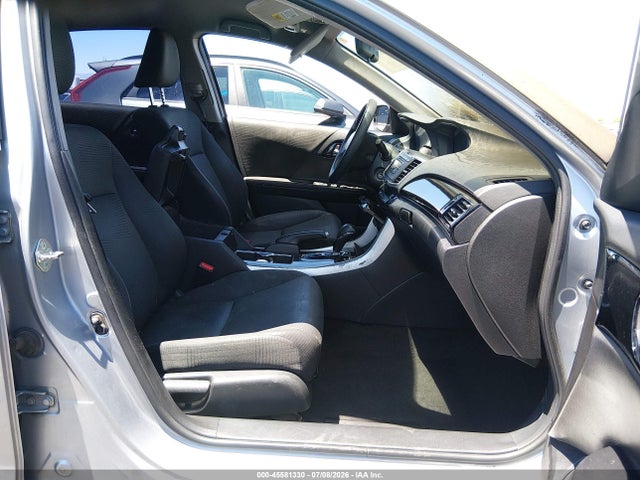 45581330 :رقم المزاد ، 1HGCR2F31HA240357 vin ، 2017 Honda Accord Lx مزاد بيع