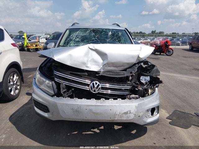 Продаж на аукціоні авто 2017 Volkswagen Tiguan 2.0t/2.0t S, vin: WVGAV7AX7HK044521, номер лоту: 45581367