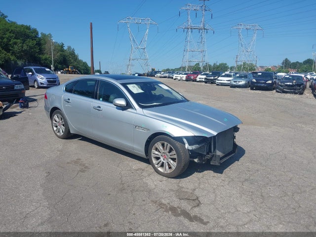 45581382 :رقم المزاد ، SAJBJ4BV9HCY34964 vin ، 2017 Jaguar Xf 35t Premium مزاد بيع