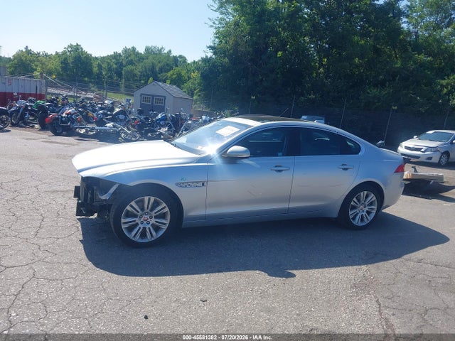 45581382 :رقم المزاد ، SAJBJ4BV9HCY34964 vin ، 2017 Jaguar Xf 35t Premium مزاد بيع