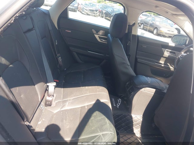 45581382 :رقم المزاد ، SAJBJ4BV9HCY34964 vin ، 2017 Jaguar Xf 35t Premium مزاد بيع