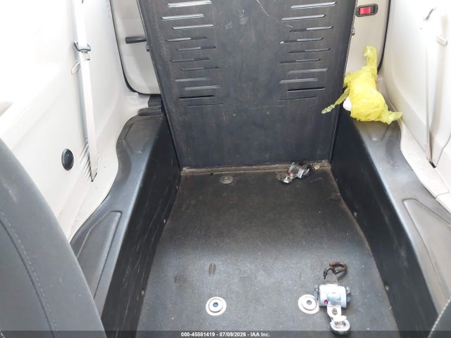 45581419 :رقم المزاد ، 2C4RC1CG8NR103886 vin ، 2022 Chrysler Voyager Lx مزاد بيع