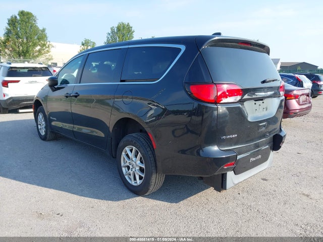 45581419 :رقم المزاد ، 2C4RC1CG8NR103886 vin ، 2022 Chrysler Voyager Lx مزاد بيع