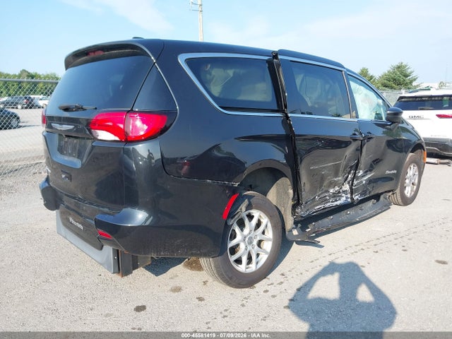 45581419 :رقم المزاد ، 2C4RC1CG8NR103886 vin ، 2022 Chrysler Voyager Lx مزاد بيع