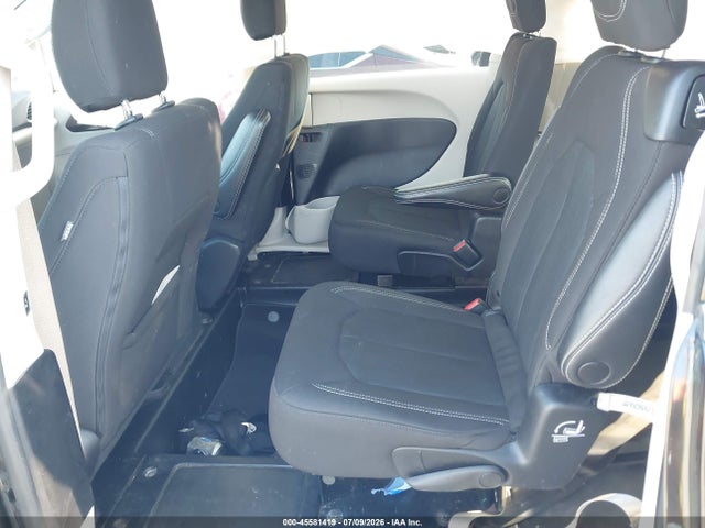 45581419 :رقم المزاد ، 2C4RC1CG8NR103886 vin ، 2022 Chrysler Voyager Lx مزاد بيع