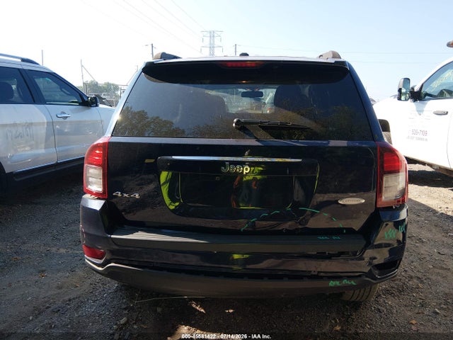 45581422 :رقم المزاد ، 1C4NJDEB2FD303139 vin ، 2015 Jeep Compass Latitude مزاد بيع