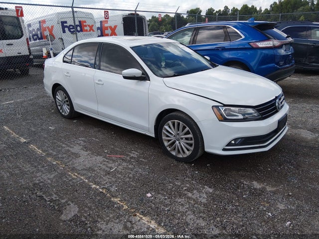 2016 Volkswagen Jetta 1.8t Sel მანქანა იყიდება აუქციონზე, vin: 3VWL07AJ4GM327132, აუქციონის ნომერი: 45581525