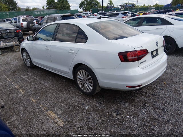 2016 Volkswagen Jetta 1.8t Sel მანქანა იყიდება აუქციონზე, vin: 3VWL07AJ4GM327132, აუქციონის ნომერი: 45581525