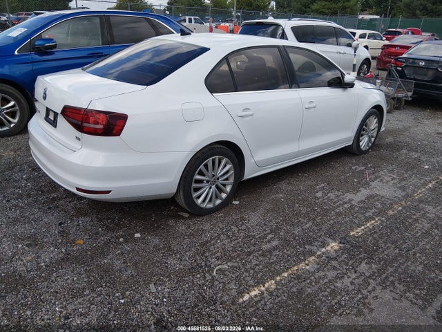 2016 Volkswagen Jetta 1.8t Sel მანქანა იყიდება აუქციონზე, vin: 3VWL07AJ4GM327132, აუქციონის ნომერი: 45581525